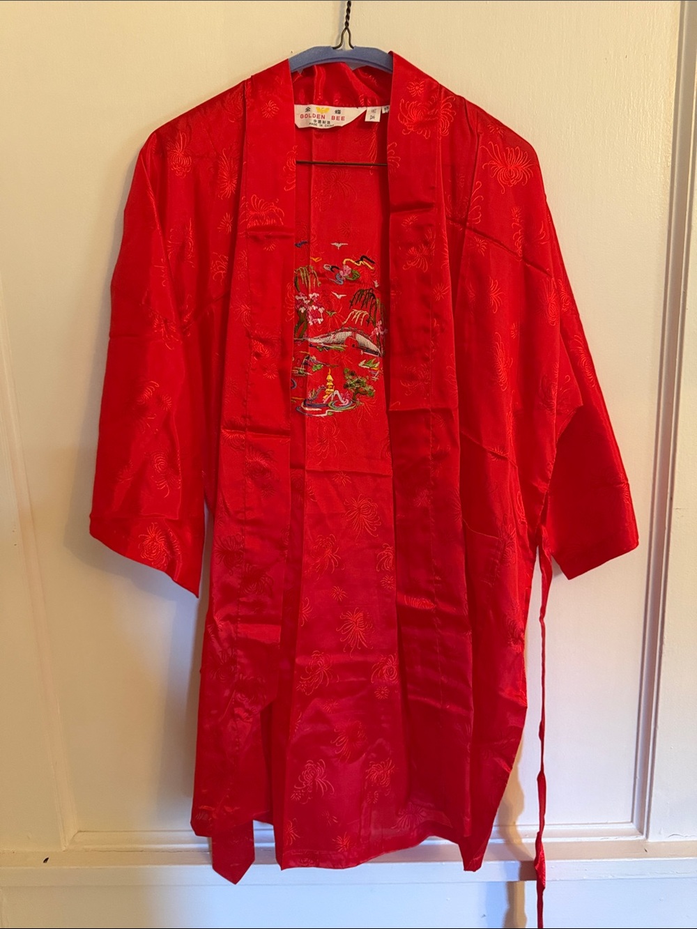 Vtg Golden Bee Red Embroidered Rayon Kimono Robe Jacket Landscape Scene One Size